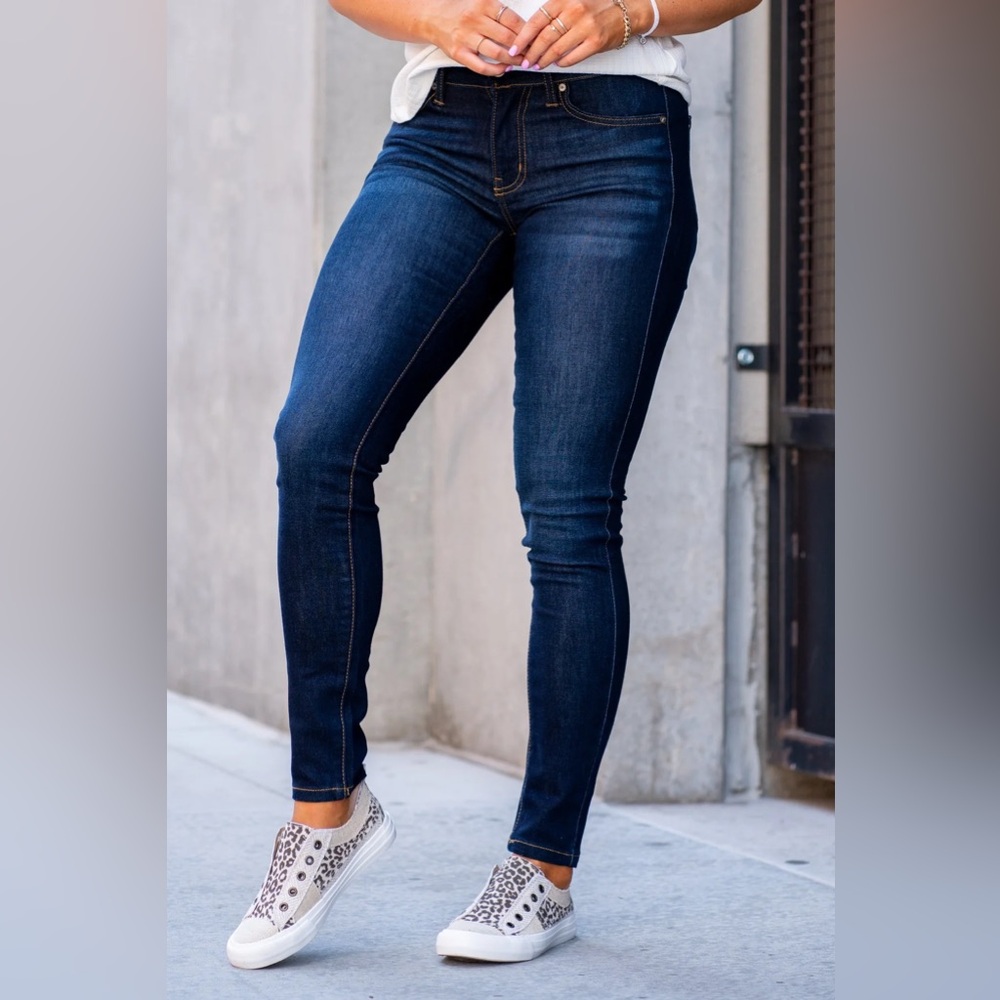 KanCan Mid-rise Distressed Skinny Jeans